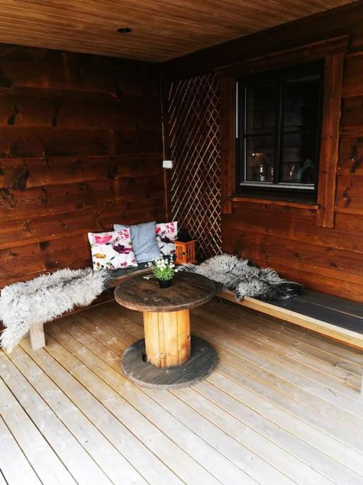 Cabin In Beautiful Surroundings At Harpefossen Nordfjordeid Exterior foto
